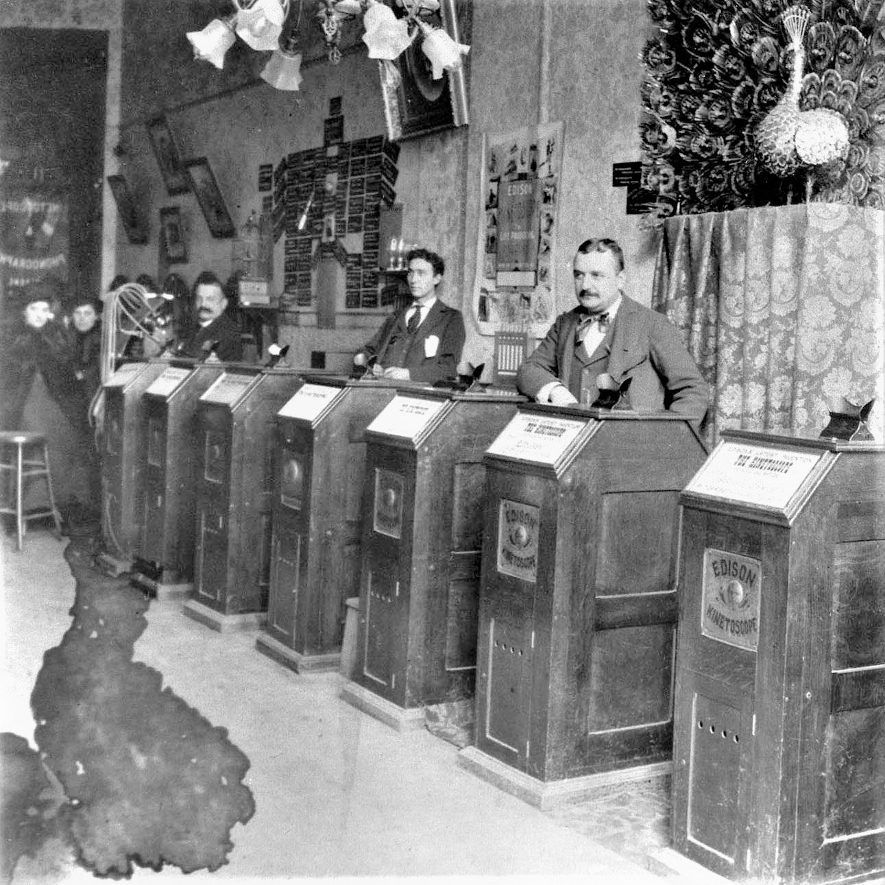 Kinetoscope parlour in Chicago